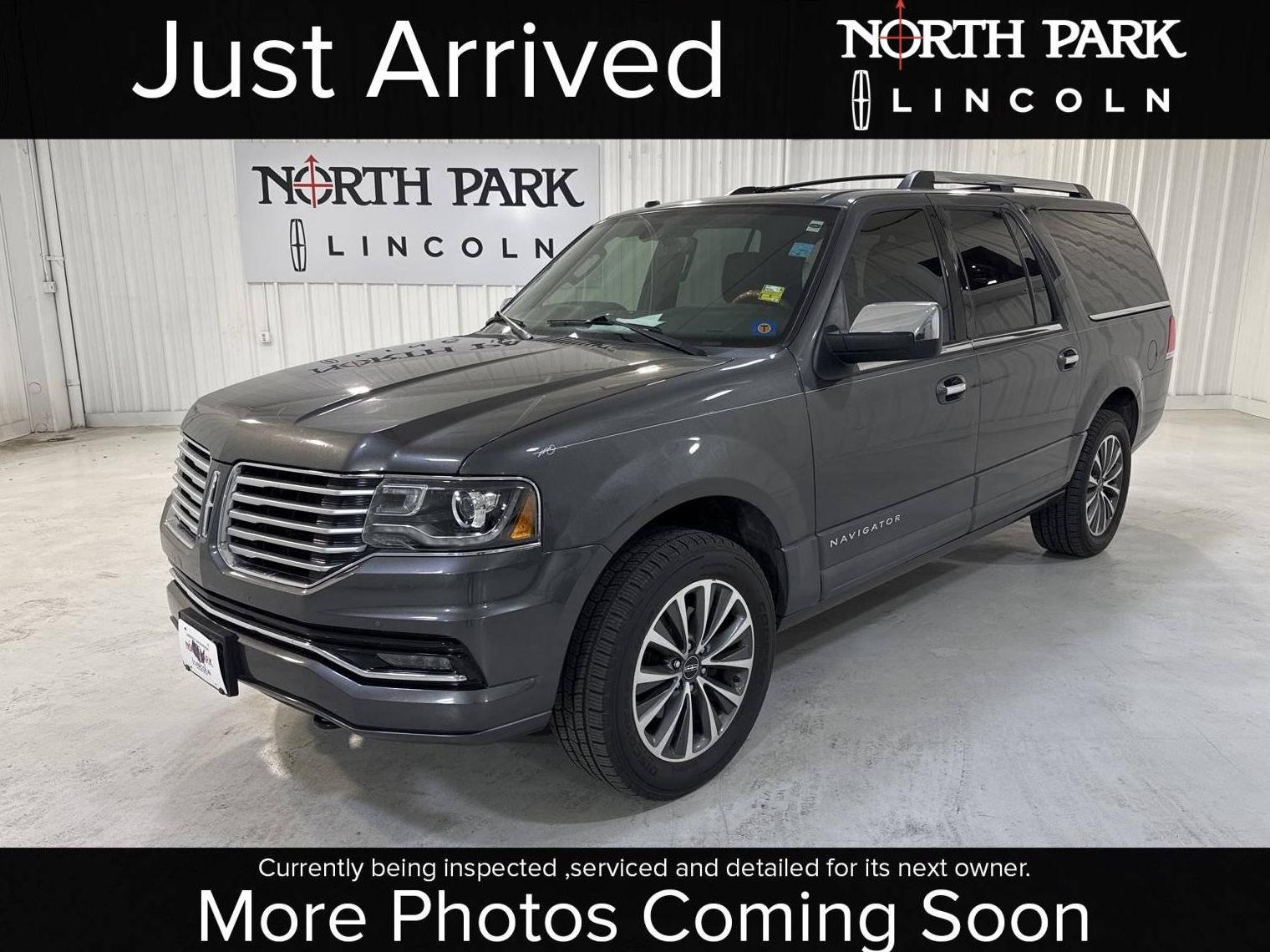 LINCOLN NAVIGATOR L 2017 5LMJJ3HT7HEL00384 image